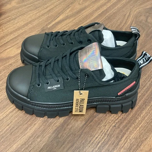 Palladium Womens low top boots - Picture 2 of 8